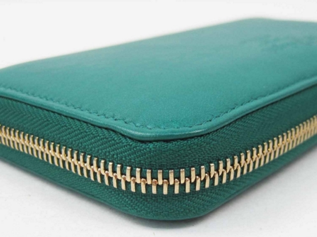 緑の財布